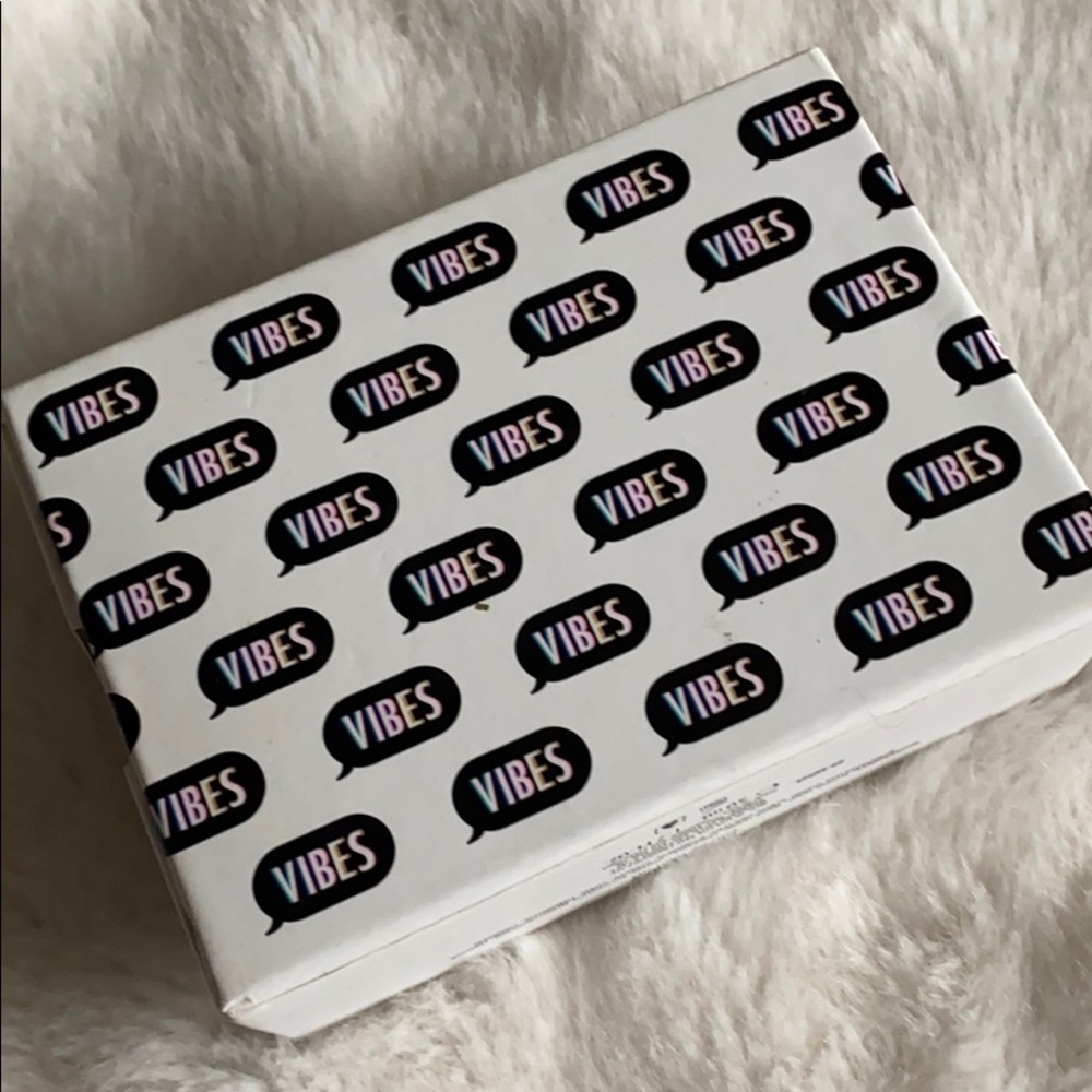 Kimoji vibes new